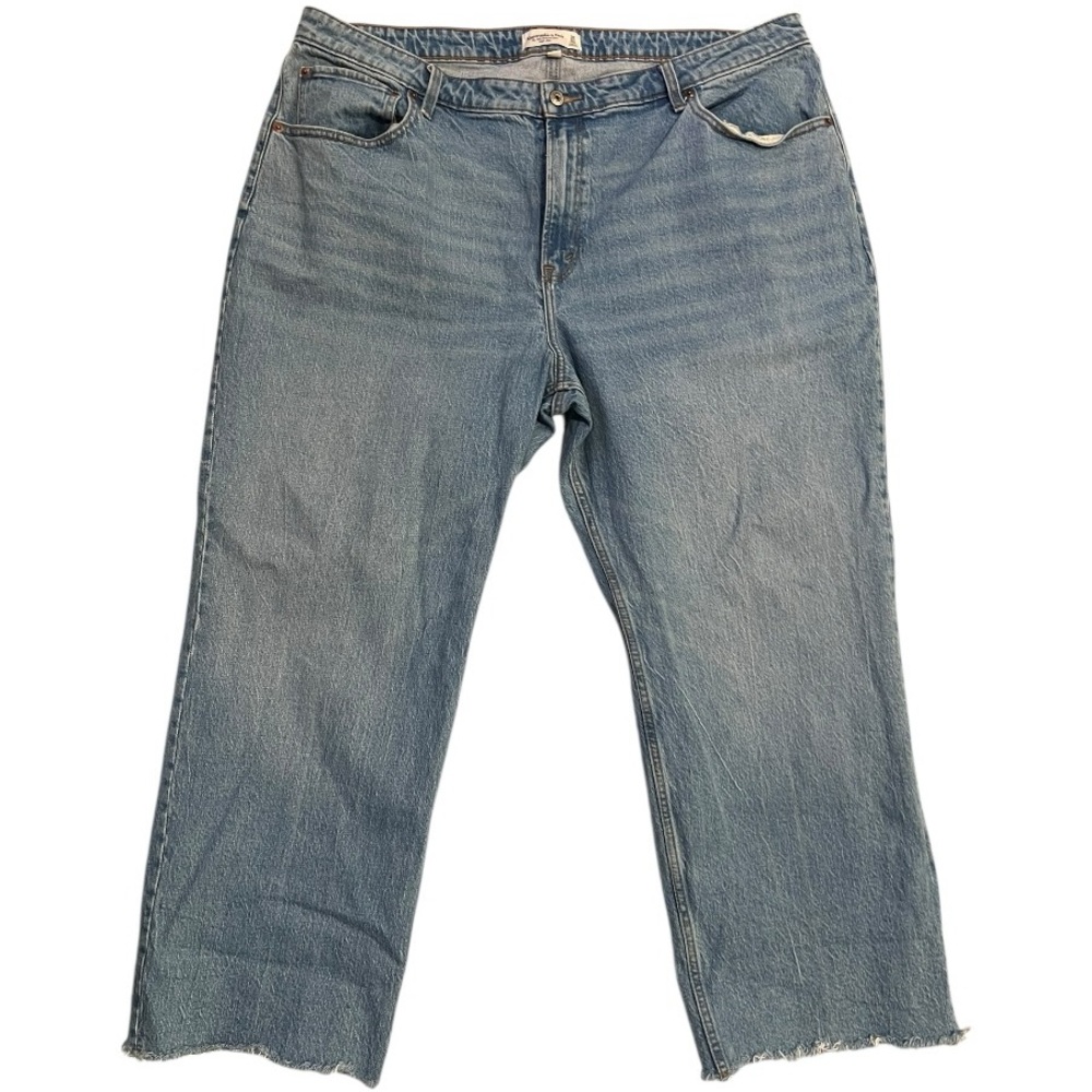 Abercrombie & Fitch Curve Love High Rise 90s Relaxed Frayed Hem Jean Size 35/20S - Picture 2 of 4